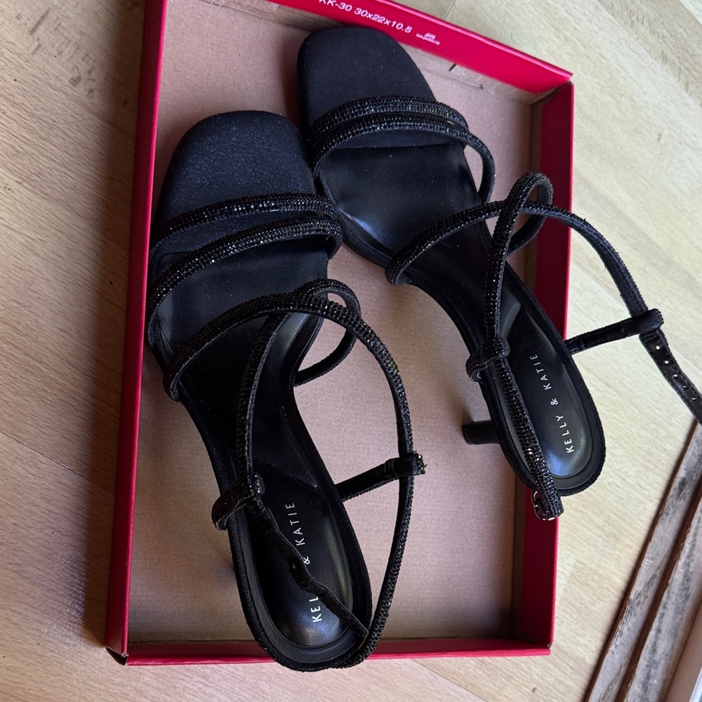 Kelly & Katie Black Strappy Heels